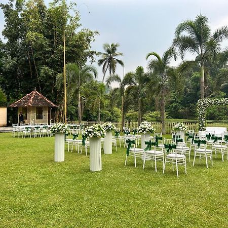 Sparrow Vale Resort Kotamangalam Exteriör bild
