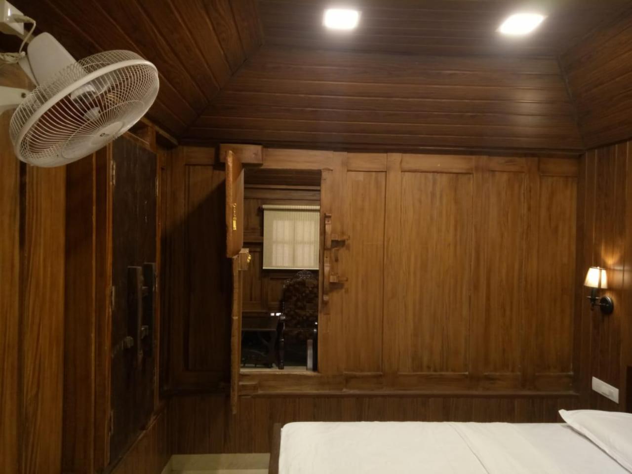 Sparrow Vale Resort Kotamangalam Exteriör bild
