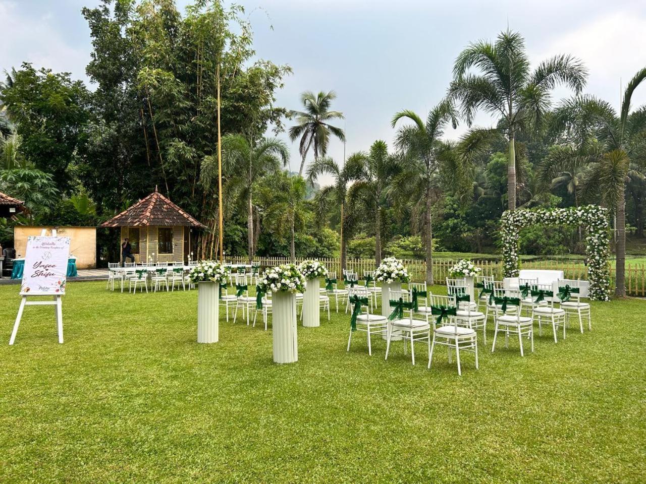 Sparrow Vale Resort Kotamangalam Exteriör bild