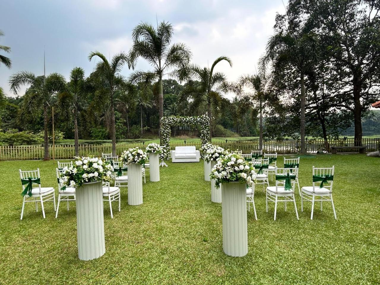 Sparrow Vale Resort Kotamangalam Exteriör bild